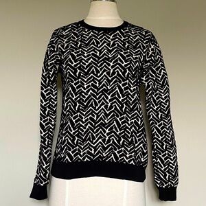 STAY Scandinavian Esthetics B&W Chevron Sweater XS
